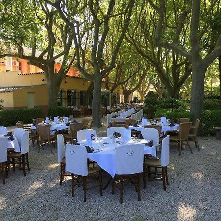 La Touloubre La Barben Exterior foto