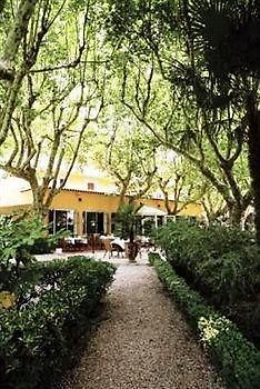 La Touloubre La Barben Exterior foto